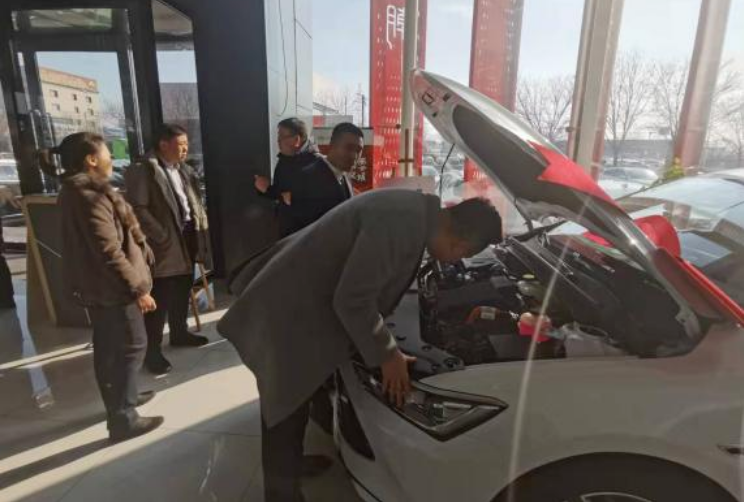 迎賓汽車公司走訪新能源車企，尋求合作發(fā)展新模式